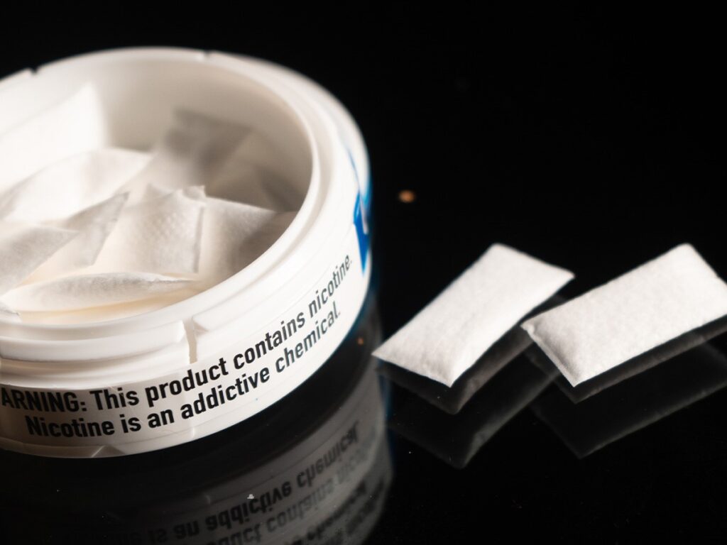 are nicotine pouches better than vaping