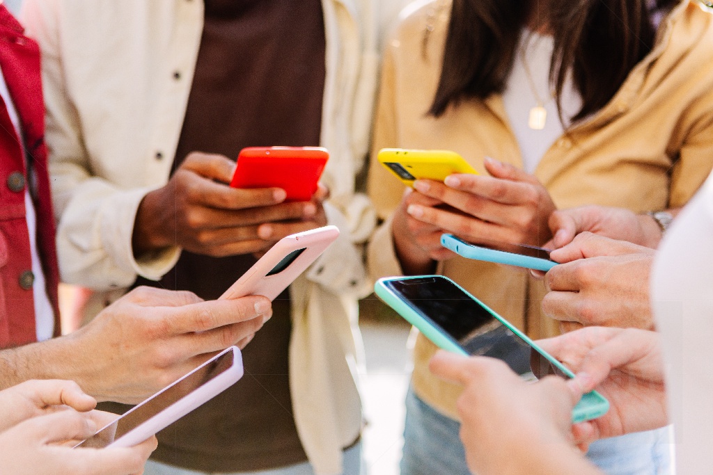 How No Credit Check Plans Make Mobile Service More Accessible